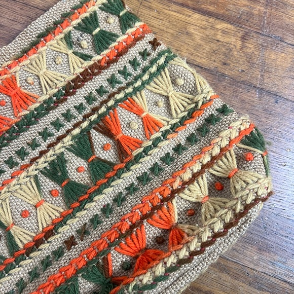 70’s VINTAGE Handcrafted Natural Burlap Multicolor Yarn Handbag Purse Tote Bag - Picture 3 of 10